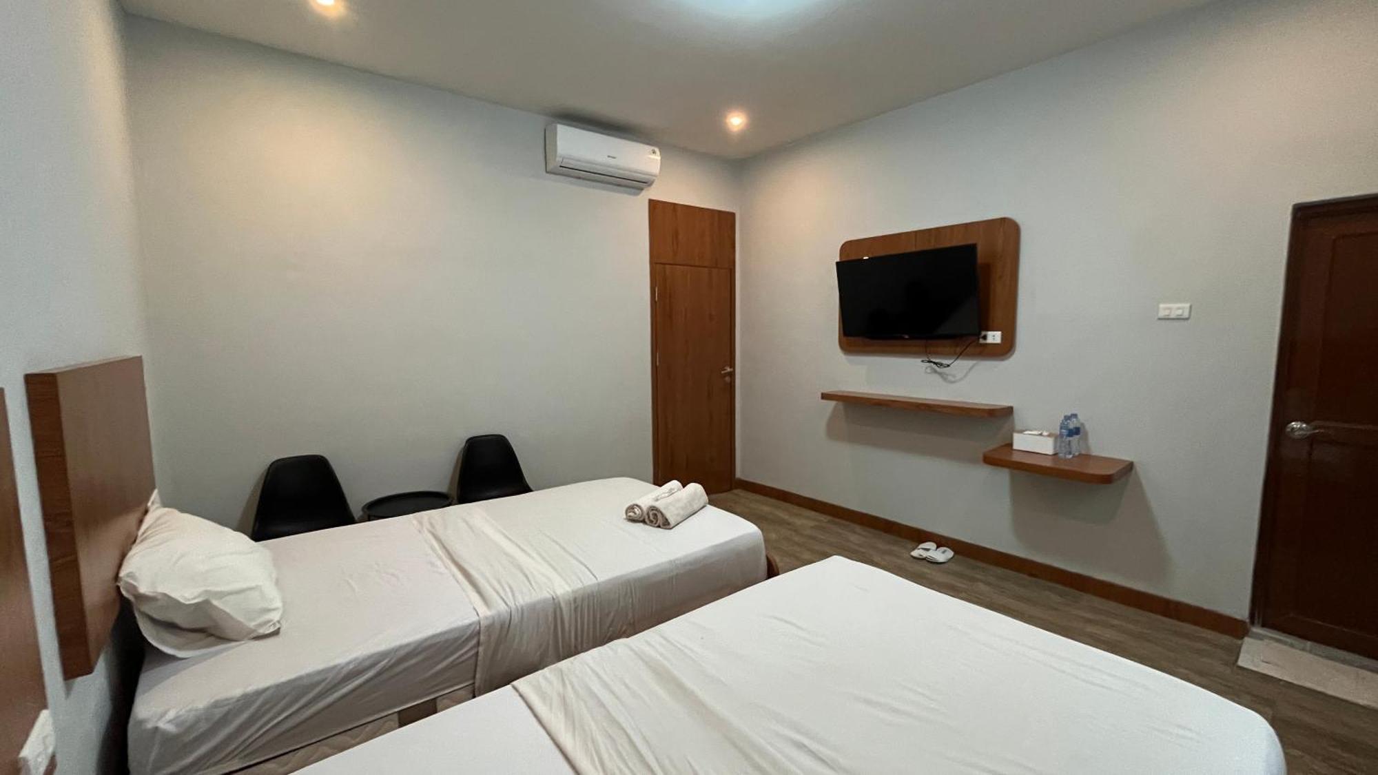 Reddoorz Premium At Jalan Diponegoro Lampung Hotel Bandar Lampung Exterior foto